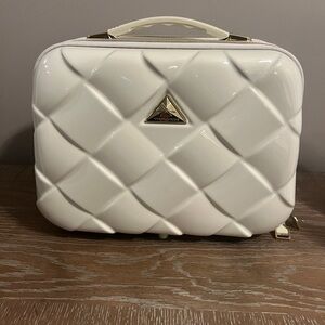 New Triforce Cream hard sided beauty case
